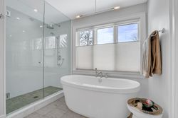 5 Piece Ensuite Bathroom at 32 Southlea Avenue, Leaside, Toronto