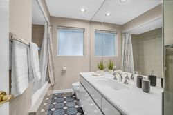 4 Piece Bathroom at 76 Valentine Drive, Parkwoods-Donalda, Toronto