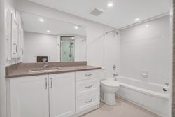 5 Piece Ensuite Bathroom at 519 - 1200 Don Mills Road, Banbury-Don Mills, Toronto