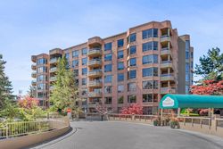 Front at 519 - 1200 Don Mills Road, Banbury-Don Mills, Toronto