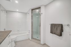 5 Piece Ensuite Bathroom at 519 - 1200 Don Mills Road, Banbury-Don Mills, Toronto