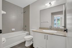4 Piece Bathroom at 317 - 15 Bruyeres Mews, Niagara, Toronto