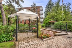 Amenities at 103 - 245 The Donway W, Banbury-Don Mills, Toronto