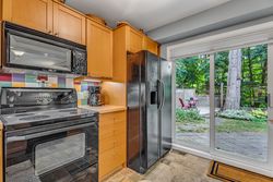Kitchen at 141 Three Valleys Drive, Parkwoods-Donalda, Toronto