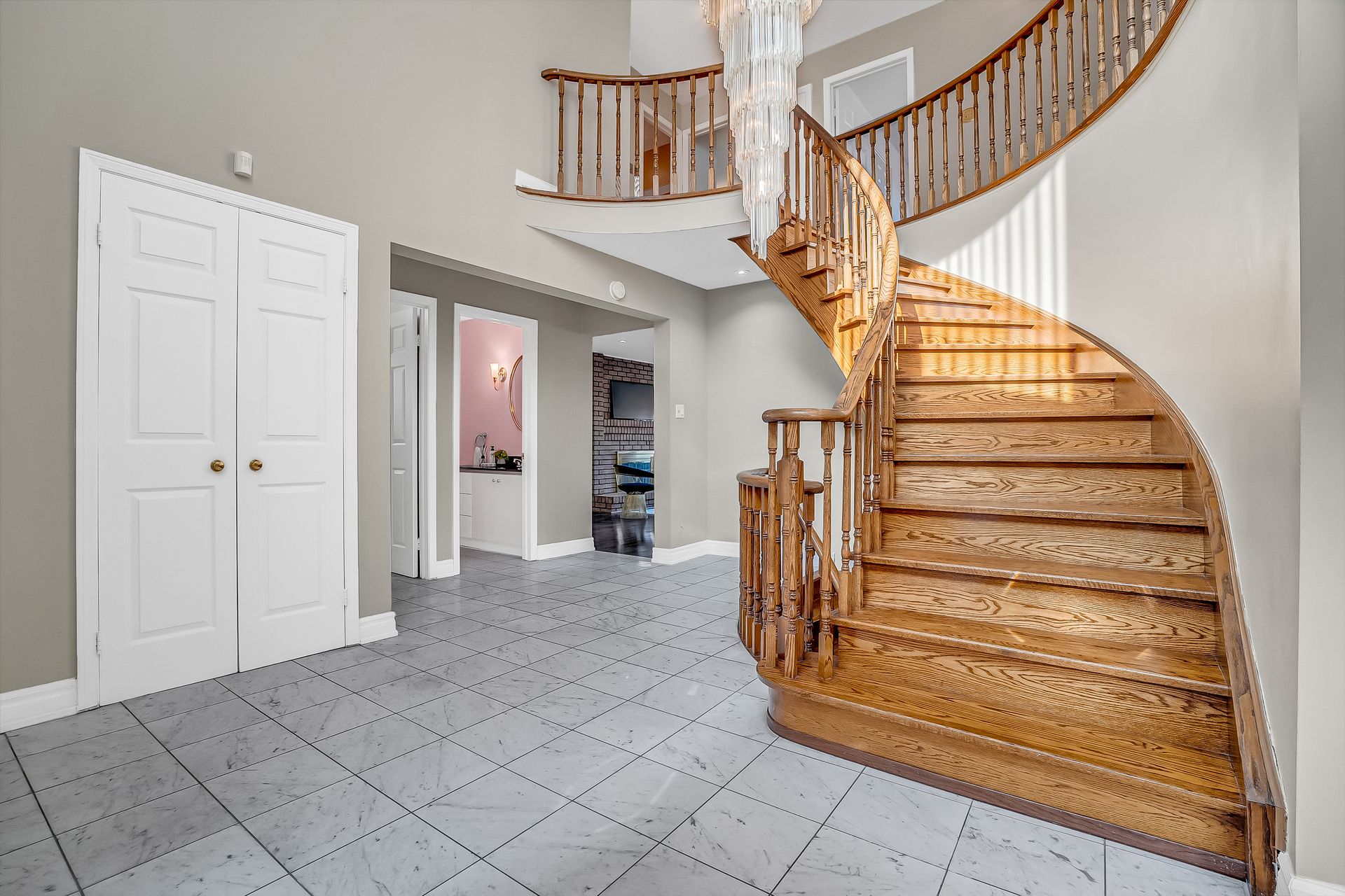 Foyer at 57 Eunice Road, Bayview Village, Toronto Foyer at 57 Eunice Road, Bayview Village, Toronto