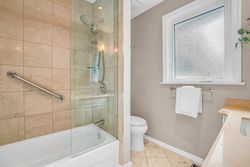 5 Piece Bathroom at 19 Caronport Crescent, Parkwoods-Donalda, Toronto