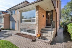 Front at 15 Tulane Crescent, Parkwoods-Donalda, Toronto