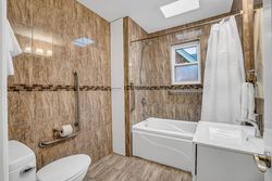 4 Piece Bathroom at 6 Armour Boulevard, Bedford Park-Nortown, Toronto