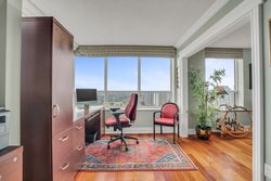 Den at 1804 - 195 Wynford Drive, Flemingdon Park, Toronto