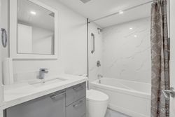 4 Piece Bathroom at 2507 - 270 Queens Quay W, Waterfront Communities C1, Toronto