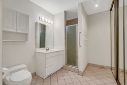 3 Piece Ensuite Bathroom at 85 Three Valleys Drive, Parkwoods-Donalda, Toronto
