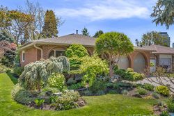 Front Yard at 14 Squirewood Road, Pleasant View, Toronto