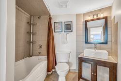 4 Piece Bathroom at 1702 - 250 Queens Quay W, Waterfront Communities C1, Toronto