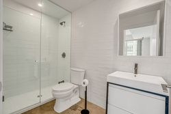 3 Piece Ensuite Bathroom at 430 - 150 Logan Avenue, South Riverdale, Toronto