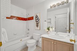 4 Piece Ensuite Bathroom at 801 Lawrence Avenue E, Banbury-Don Mills, Toronto