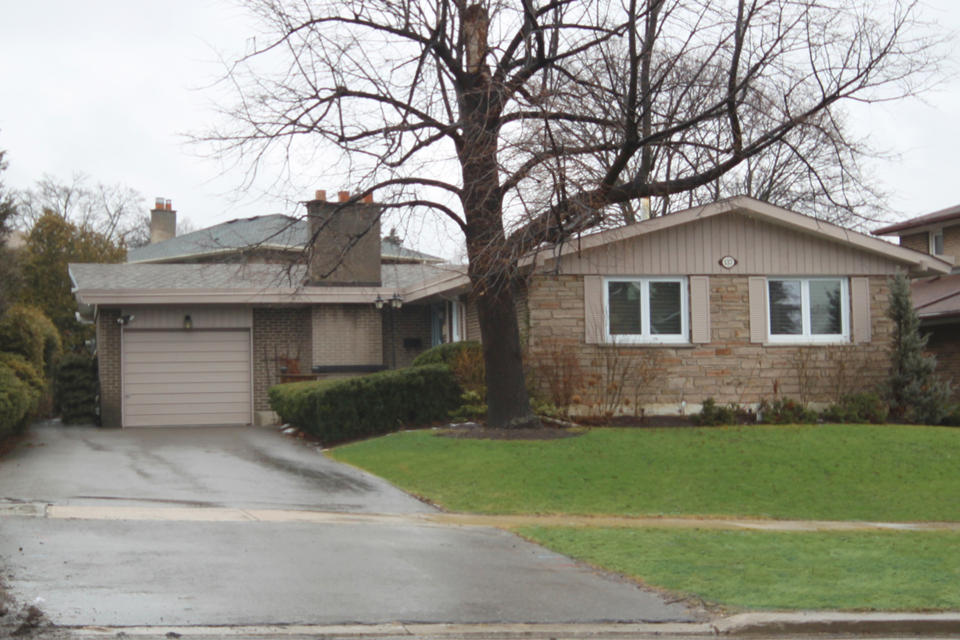 137 Underhill Drive, ParkwoodsDonalda, Toronto (C4047261)