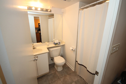 4 Piece Bathroom at 811 - 1029 King Street W, Niagara, Toronto