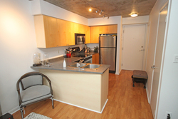 Kitchen at 811 - 1029 King Street W, Niagara, Toronto
