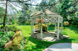Courtyard at 201 - 1210 Don Mills Road, Banbury-Don Mills, Toronto