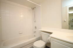 4 Piece Bathroom at 1016 - 1700 Eglinton Avenue, Victoria Village, Toronto