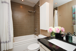 4 Piece Bathroom at 126 - 120 Dallimore Circle, Banbury-Don Mills, Toronto