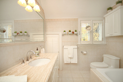 4 Piece Bathroom at 348 Glen Manor Drive, The Beaches, Toronto
