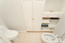 6 Piece Ensuite Bathroom at 6 Barnwood Court, Parkwoods-Donalda, Toronto