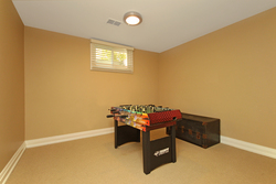 Bedroom at 6 Barnwood Court, Parkwoods-Donalda, Toronto