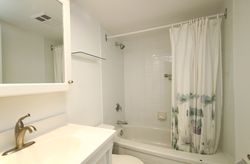 4 Piece Bathroom at 1002 - 205 Wynford Drive, Banbury-Don Mills, Toronto