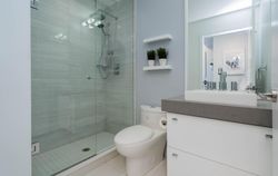 4 Piece Bathroom at 2810 - 33 Shore Breeze Drive, Mimico, Toronto