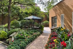 Amenities at 209 - 131 Beecroft Road, Lansing-Westgate, Toronto