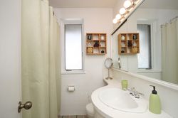 4 Piece Bathroom at 10 Ternhill Crescent, Banbury-Don Mills, Toronto
