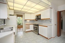 Kitchen at 72 Overbank Crescent, Parkwoods-Donalda, Toronto
