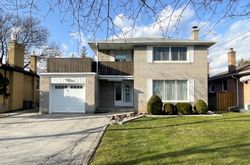 Front at 40 Monarchwood Crescent, Parkwoods-Donalda, Toronto