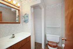 3 Piece Bathrom at 40 Monarchwood Crescent, Parkwoods-Donalda, Toronto