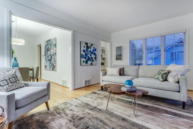 3288-travers-avenue-west-bay-west-vancouver-15 at 3288 Travers Avenue, West Bay, West Vancouver