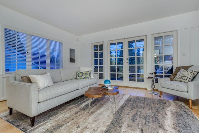 3288-travers-avenue-west-bay-west-vancouver-16 at 3288 Travers Avenue, West Bay, West Vancouver