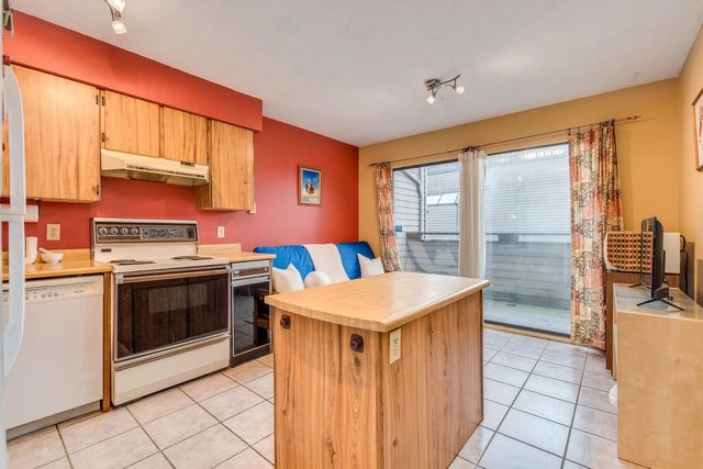 13-1434-mahon-avenue-central-lonsdale-north-vancouver-08 at 13 1434 Mahon Avenue, Central Lonsdale, North Vancouver