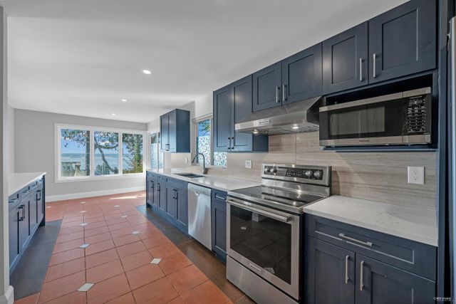 2602-ottawa-avenue-dundarave-west-vancouver-05 at 2602 Ottawa Avenue, Dundarave, West Vancouver