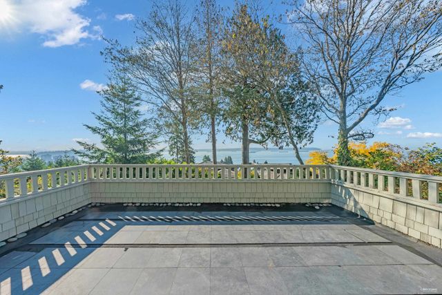 2602-ottawa-avenue-dundarave-west-vancouver-11 at 2602 Ottawa Avenue, Dundarave, West Vancouver