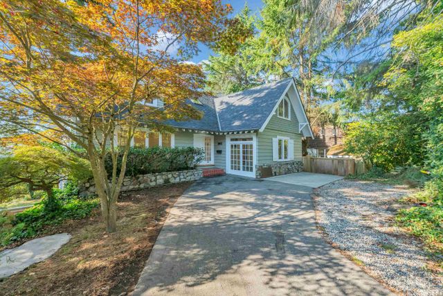 2602-ottawa-avenue-dundarave-west-vancouver-39 at 2602 Ottawa Avenue, Dundarave, West Vancouver