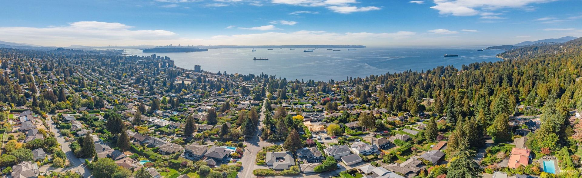 2602 Ottawa Avenue, Dundarave, West Vancouver photo number 1