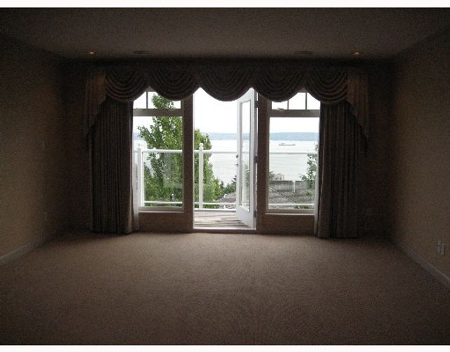 54698 at 2323 Orchard Lane, West Vancouver