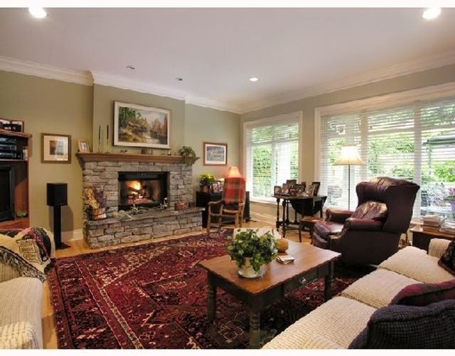 55157 at 948 Kings Avenue, West Vancouver