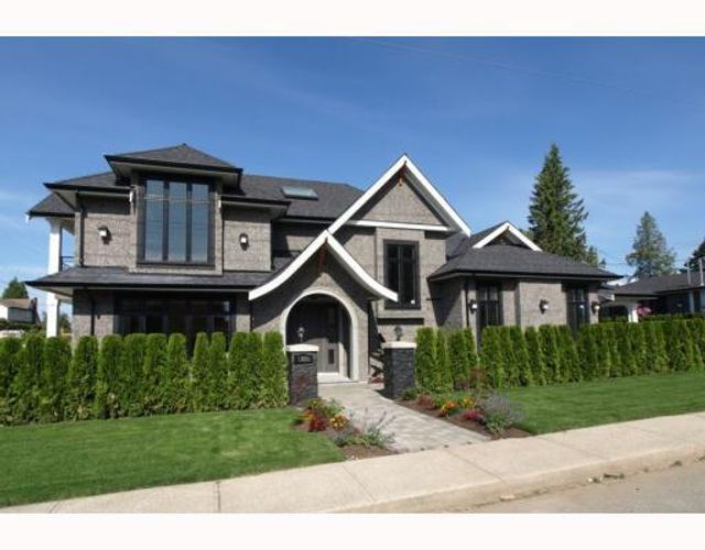 55635 at 1425 Sutherland Avenue, North Vancouver