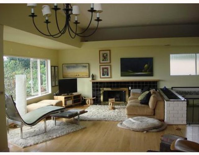 54871 at 1420 Queens Avenue, West Vancouver