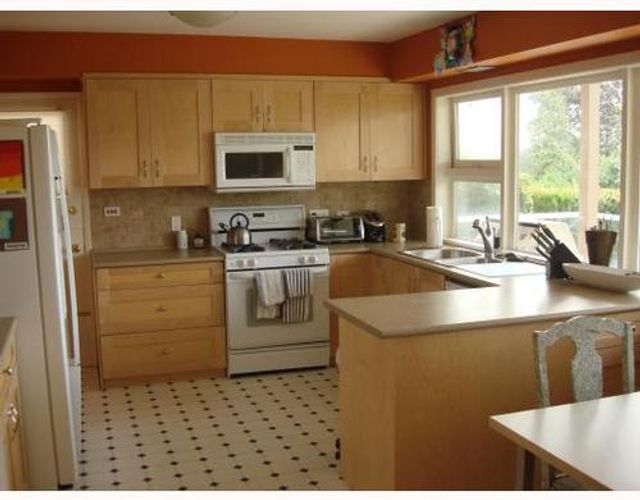 54873 at 1420 Queens Avenue, West Vancouver