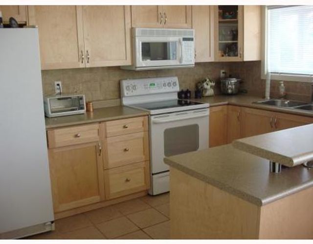 54874 at 1420 Queens Avenue, West Vancouver