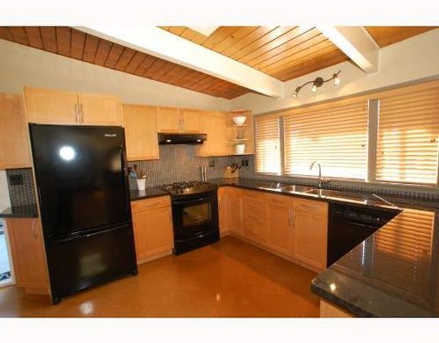 55241 at 542 Greenway Avenue, North Vancouver