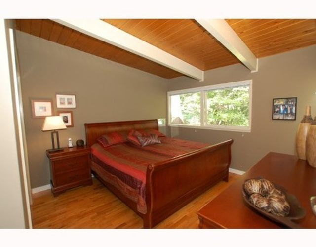 55242 at 542 Greenway Avenue, North Vancouver